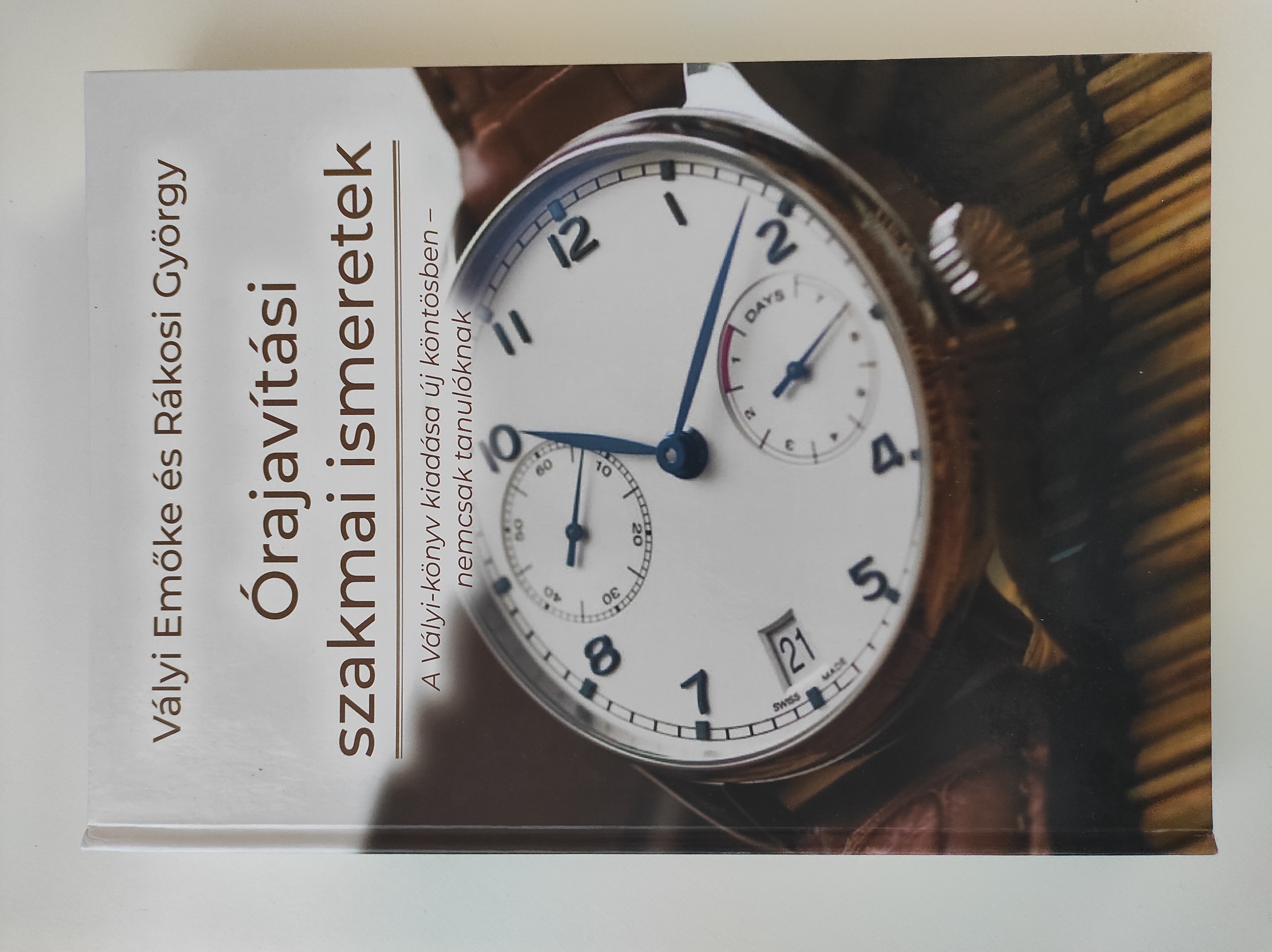 Órajavítási szakmai ismeretek tankönyv